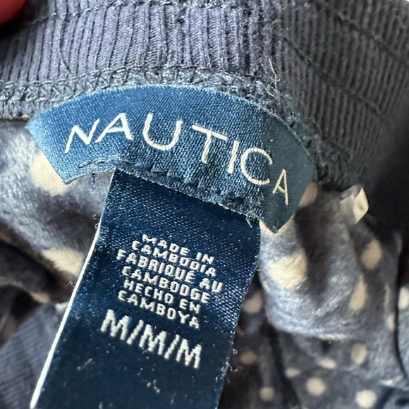 Nautica really warm and cute polka dot super soft pajama pants & top set. - Picture 3 of 6